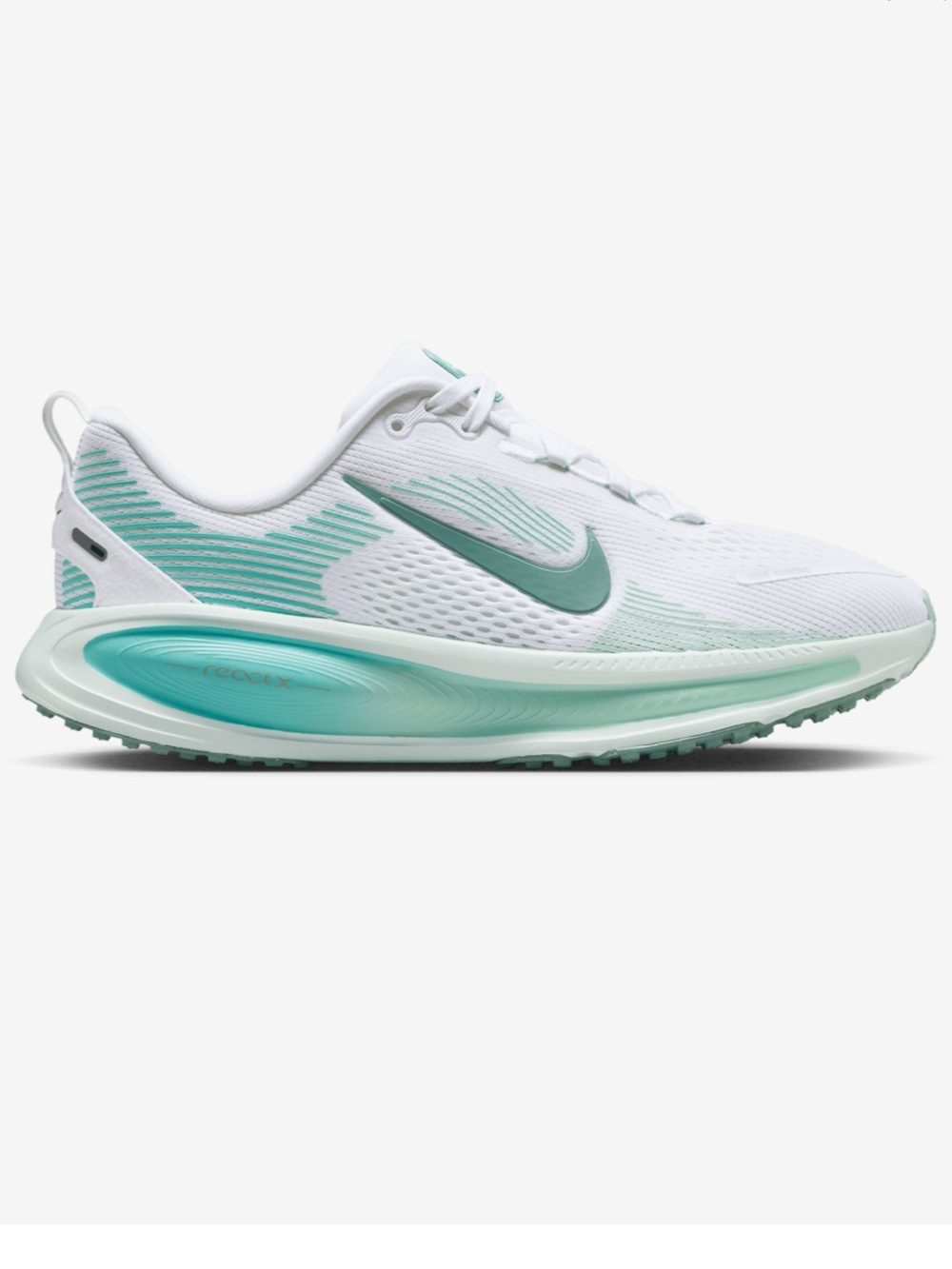 Nike Big Kids Vomero 18 HQ2157 106